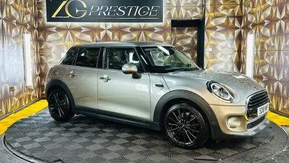 Used Mini Cooper Hatch 116 HP (85 kW) 2018 Silver Hatchback