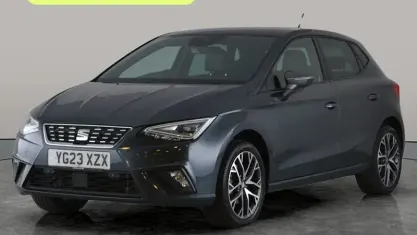 Usado Seat Ibiza XCELLENCE Lux 110 HP (80 kW) 2023 Cinzento Citadino
