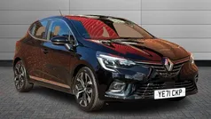 Diamond black Used 2021 Renault Clio V Version S Hatchback | £12,495 (Fair price)
