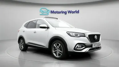 Usado MG HS Exclusive 162 HP (119 kW) 2023 Prateado SUV
