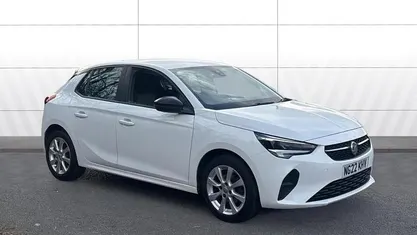Used Vauxhall Corsa Design Edition 75 HP (55 kW) 2022 White Hatchback