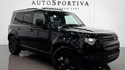 Used Land Rover Defender HSE Dynamic 300 HP (220 kW) 2024 Estate