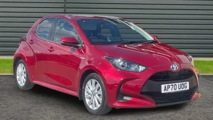 Used Toyota Yaris 116 HP (85 kW) 2020 Red Hatchback
