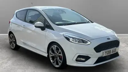 Used Ford Fiesta ST-Line 140 HP (102 kW) 2018 White Hatchback