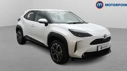 Used 2025 Toyota Yaris Hybrid Estate | £21,699 (Good price)