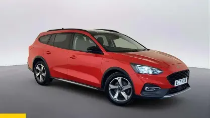 Used Ford Focus Active 120 HP (88 kW) 2021 Red Estate