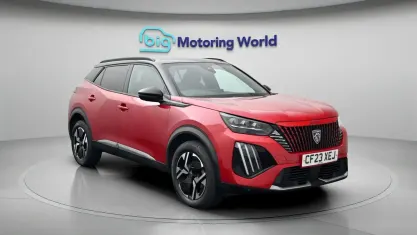 Usado Peugeot 2008 GT 131 HP (96 kW) 2023 Vermelho SUV