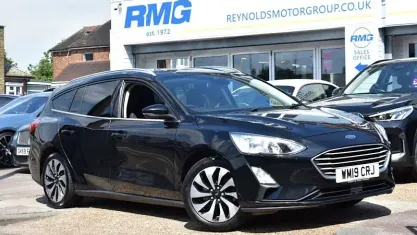 Used Ford Focus Zetec 125 HP (91 kW) 2019 Black Estate
