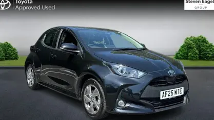Used Toyota Yaris 116 HP (85 kW) 2025 Black Hatchback
