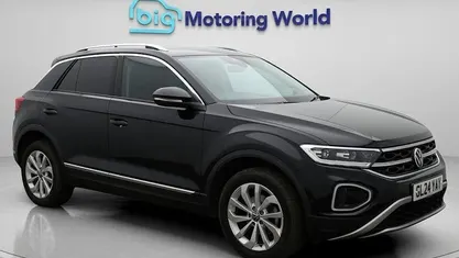 Begagnad VW T-Roc Style 150 HK (110 kW) 2024 Svart SUV