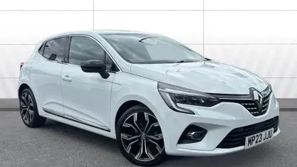 Używany Renault Clio V Techno 90 KM (66 kW) 2023 Biały Hatchback