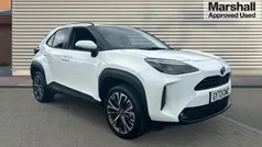 White Used 2023 Toyota Yaris Hybrid Estate | £23,795 (Fair price)