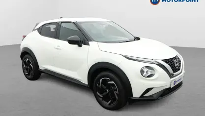Używany Nissan Juke N-Connecta 114 KM (83 kW) 2022 Biały SUV