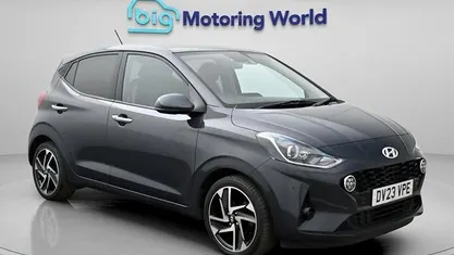 Used Hyundai i10 Premium 67 HP (49 kW) 2023 Grey Hatchback