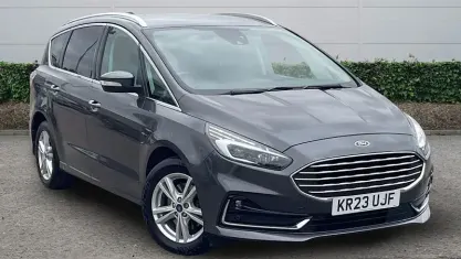 Used Ford S-MAX Titanium 190 HP (139 kW) 2022 Grey MPV