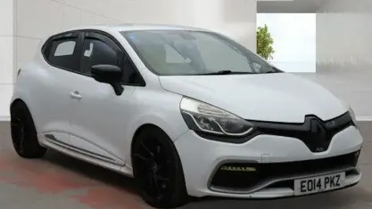 Used Renault Clio 200 HP (147 kW) 2014 White Hatchback