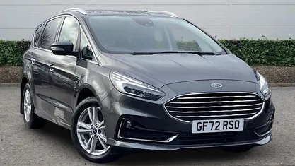 Used Ford S-MAX Titanium 190 HP (139 kW) 2022 MPV