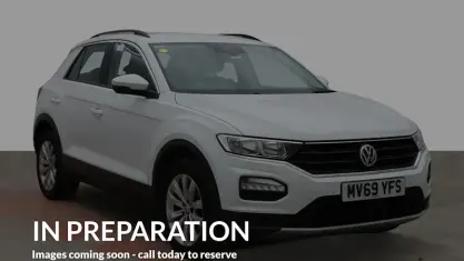 Used VW T-Roc SE 116 HP (85 kW) 2019 White SUV