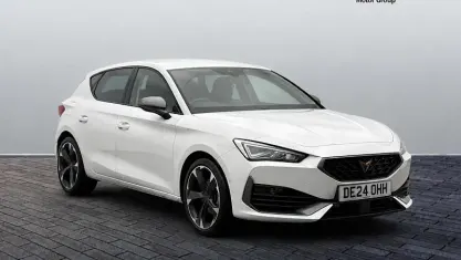 Used Cupra Leon 150 HP (110 kW) 2023 White Hatchback
