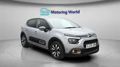 Usado Citroën C3 PureTech 83 HP (61 kW) 2023 Cinzento Citadino