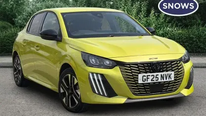 Used Peugeot 208 Allure 101 HP (74 kW) 2024 Yellow Hatchback