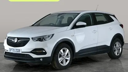 Used Vauxhall Grandland X S 131 HP (96 kW) 2020 White SUV