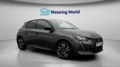 Used Peugeot 208 Allure+ 131 HP (96 kW) 2023 Hatchback