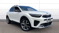 White Used 2021 Kia Stonic 4 SUV | £12,331 (Fair price)