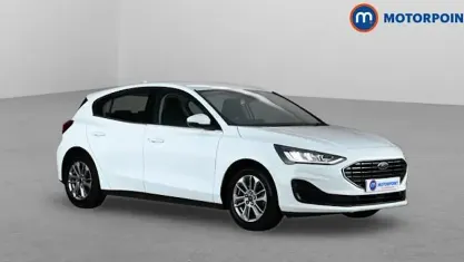 Used Ford Focus Titanium 125 HP (91 kW) 2022 White Hatchback