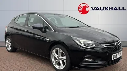 Used Vauxhall Astra SRi 105 HP (77 kW) 2017 Hatchback