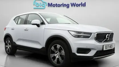 Usado Volvo XC40 Inscription 197 HP (144 kW) 2021 Prateado SUV