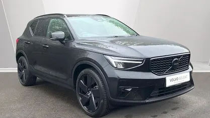 Usado Volvo XC40 Plus 163 HP (119 kW) 2026 SUV