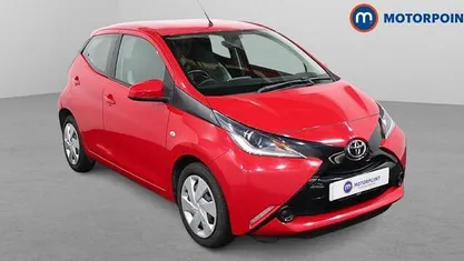 Used Toyota Aygo X-play 69 HP (50 kW) 2017 Red Hatchback