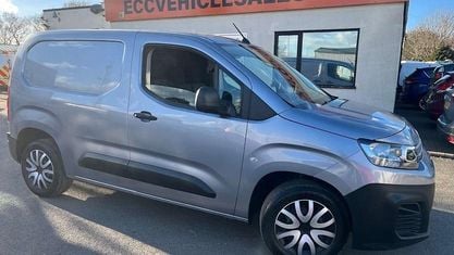 Usado Citroën Berlingo 102 HP (75 kW) 2021 Monovolume