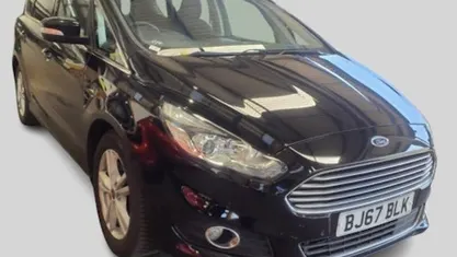 Used Ford S-MAX Titanium 180 HP (132 kW) 2017 Black MPV