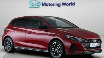 Begagnad Hyundai i20 N Line 120 HK (88 kW) 2023 Röd Halvkombi
