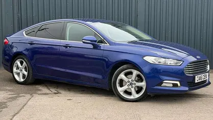 Used Ford Mondeo Titanium 180 HP (132 kW) 2016 Blue Hatchback