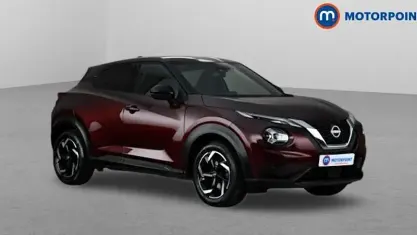 Used Nissan Juke N-Connecta 114 HP (83 kW) 2023 Red SUV