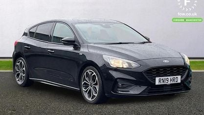 Second-hand Ford Focus ST-Line X 125 CP (91 kW) 2019 Negru Hatchback