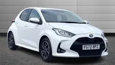 Pure white Used 2022 Toyota Yaris Hybrid Design Hatchback | £16,695 (Fair price)