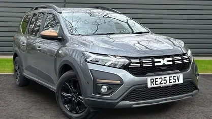 Used Dacia Jogger Extreme 141 HP (103 kW) 2025 MPV
