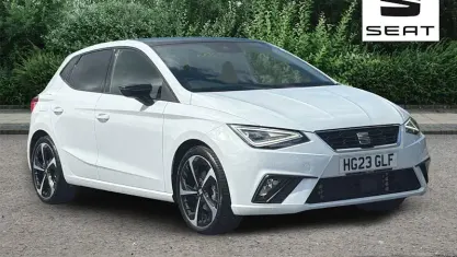Used Seat Ibiza FR Sport 110 HP (80 kW) 2023 White Hatchback