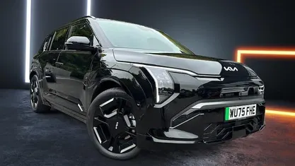 Used 2025 Kia EV3 GT-Line S SUV | £37,800 (Fair price)