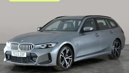Usado BMW 330e M Sport 292 HP (214 kW) 2024 Carrinha