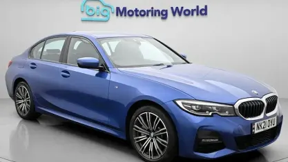 Usado BMW 330e M Sport 292 HP (214 kW) 2021 Azul Sedan