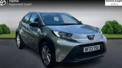 Used Toyota Aygo X PURE 72 HP (52 kW) 2025 SUV