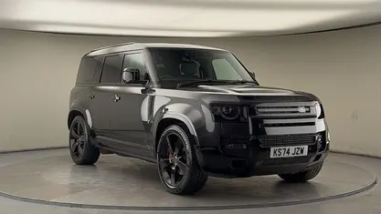 Used Land Rover Defender S 350 HP (257 kW) 2024 Estate