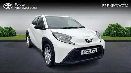 Used Toyota Aygo X PURE 72 HP (52 kW) 2025 SUV