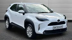 Used 2025 Toyota Yaris Cross SUV | £23,499 (Fair price)