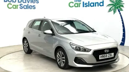 Used Hyundai i30 SE 120 HP (88 kW) 2020 Hatchback